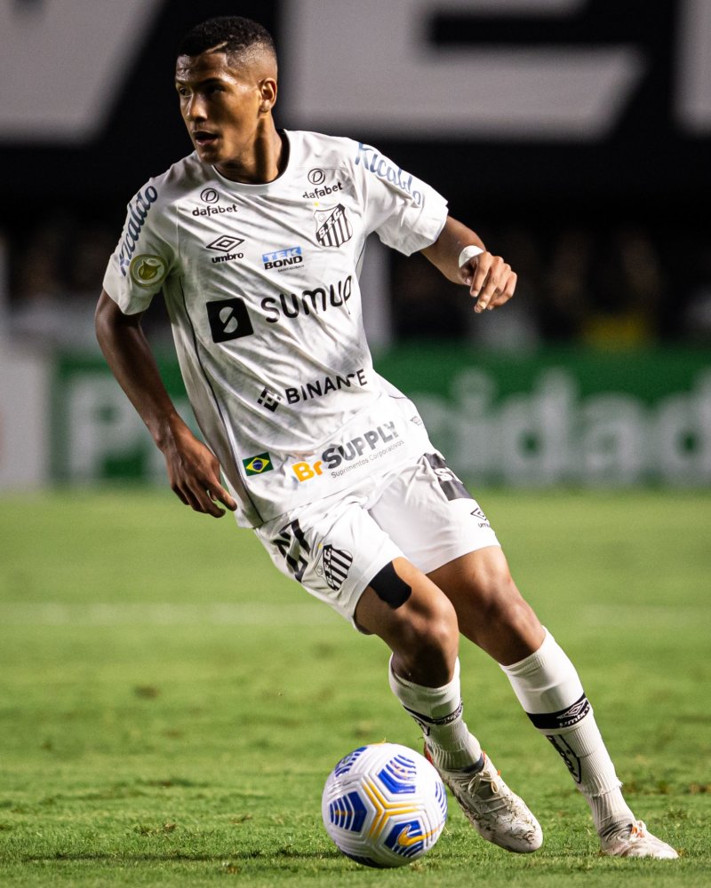 他的表现不 他的表现不