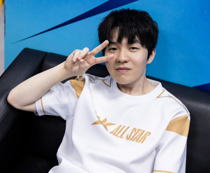 朝夕光年开 朝夕光年开