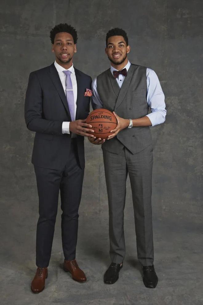 伍持续赢球 伍持续赢球